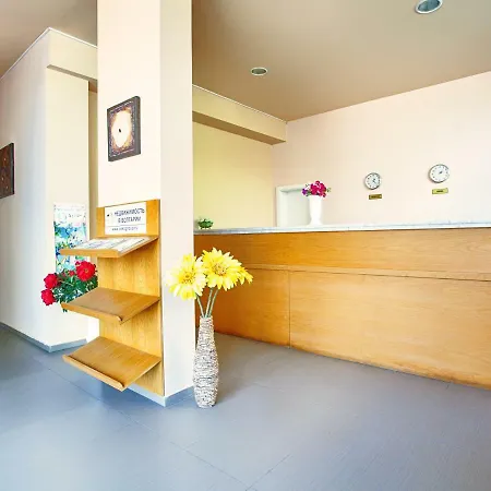 Апартамент Spacious 2bedroom *