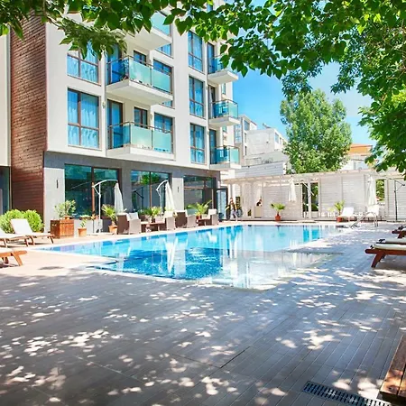 Апартамент Spacious 2bedroom
